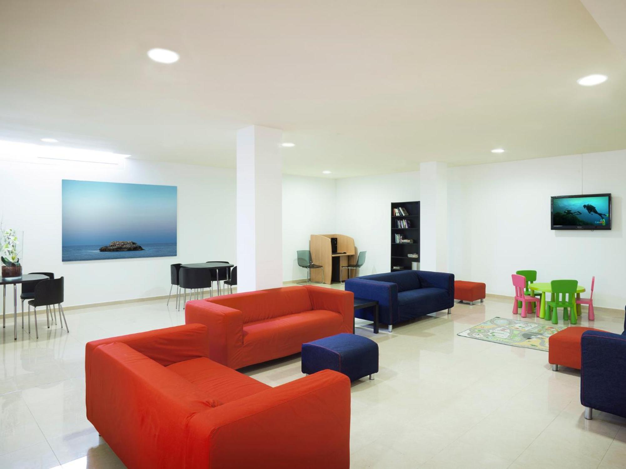 Aparthotel Inturotel Esmeralda Garden 3*