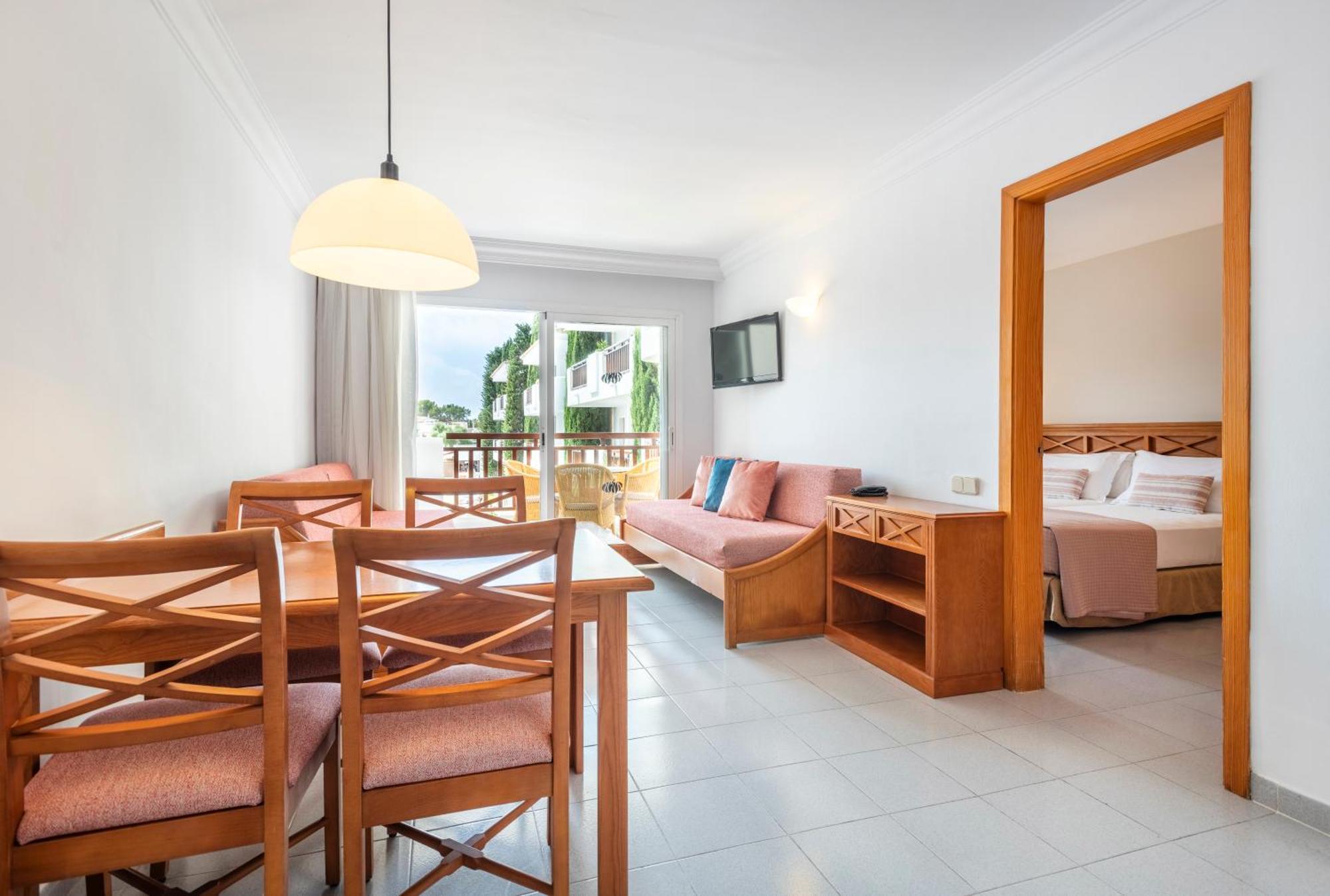 Inturotel Esmeralda Garden 3*