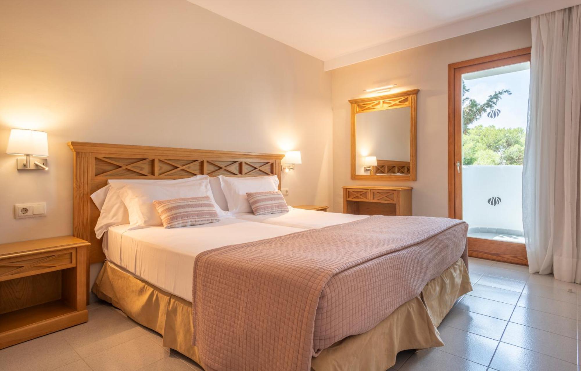 Inturotel Esmeralda Garden Aparthotel Cala d'Or (Mallorca)