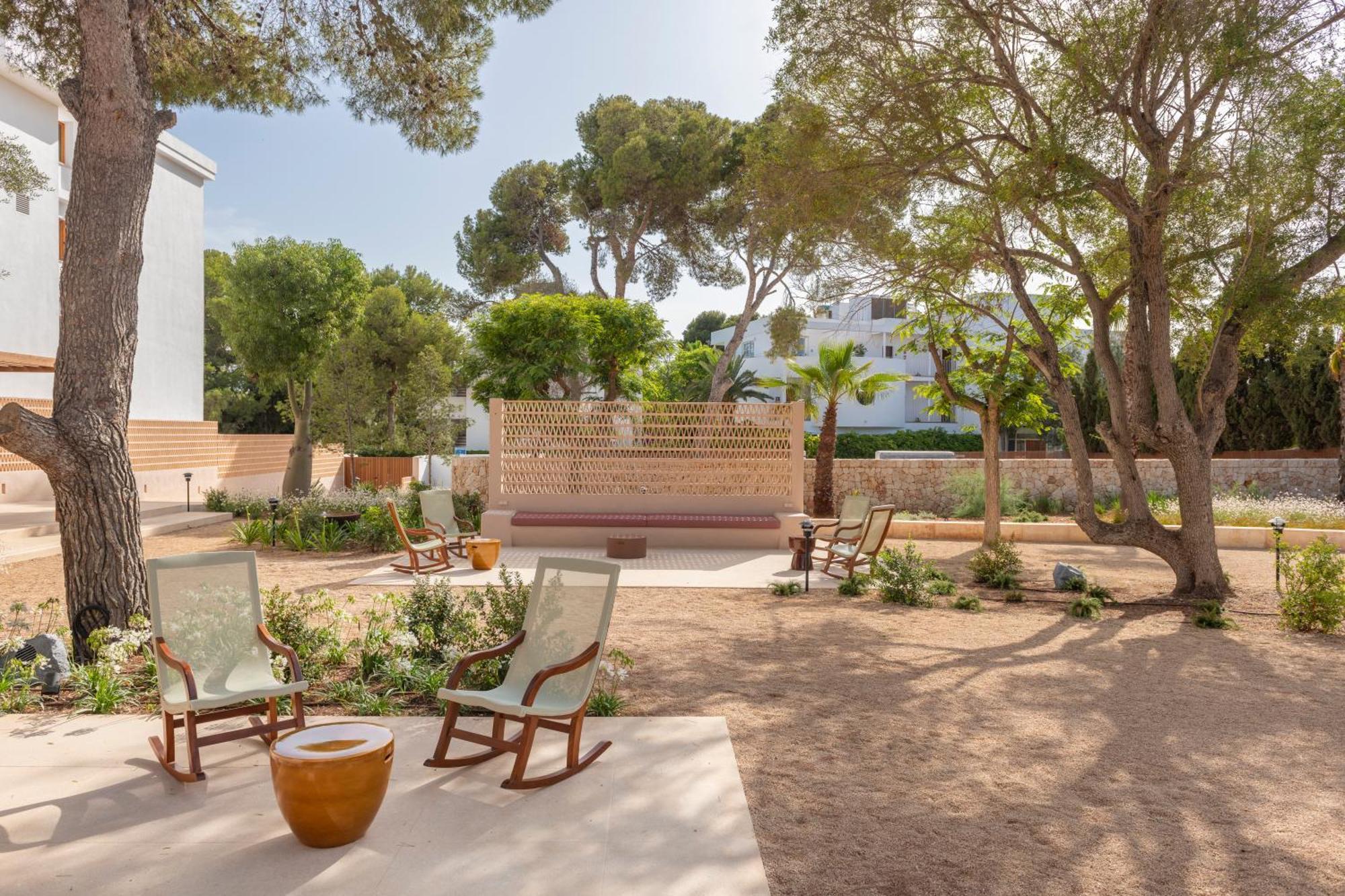 Inturotel Esmeralda Garden Aparthotel 3*